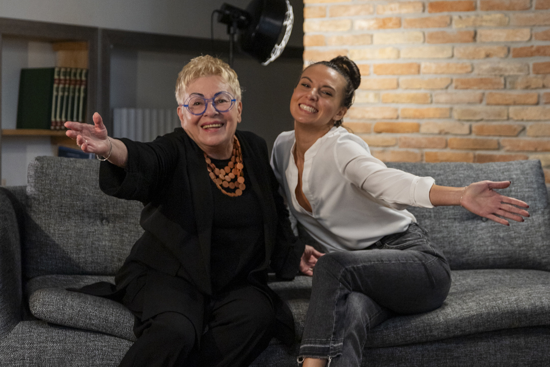 Nadia Vincenzi e Denise Gottani durante la trasmissione delle ricette di famiglia